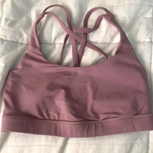 Women’s Lululemon sports bra